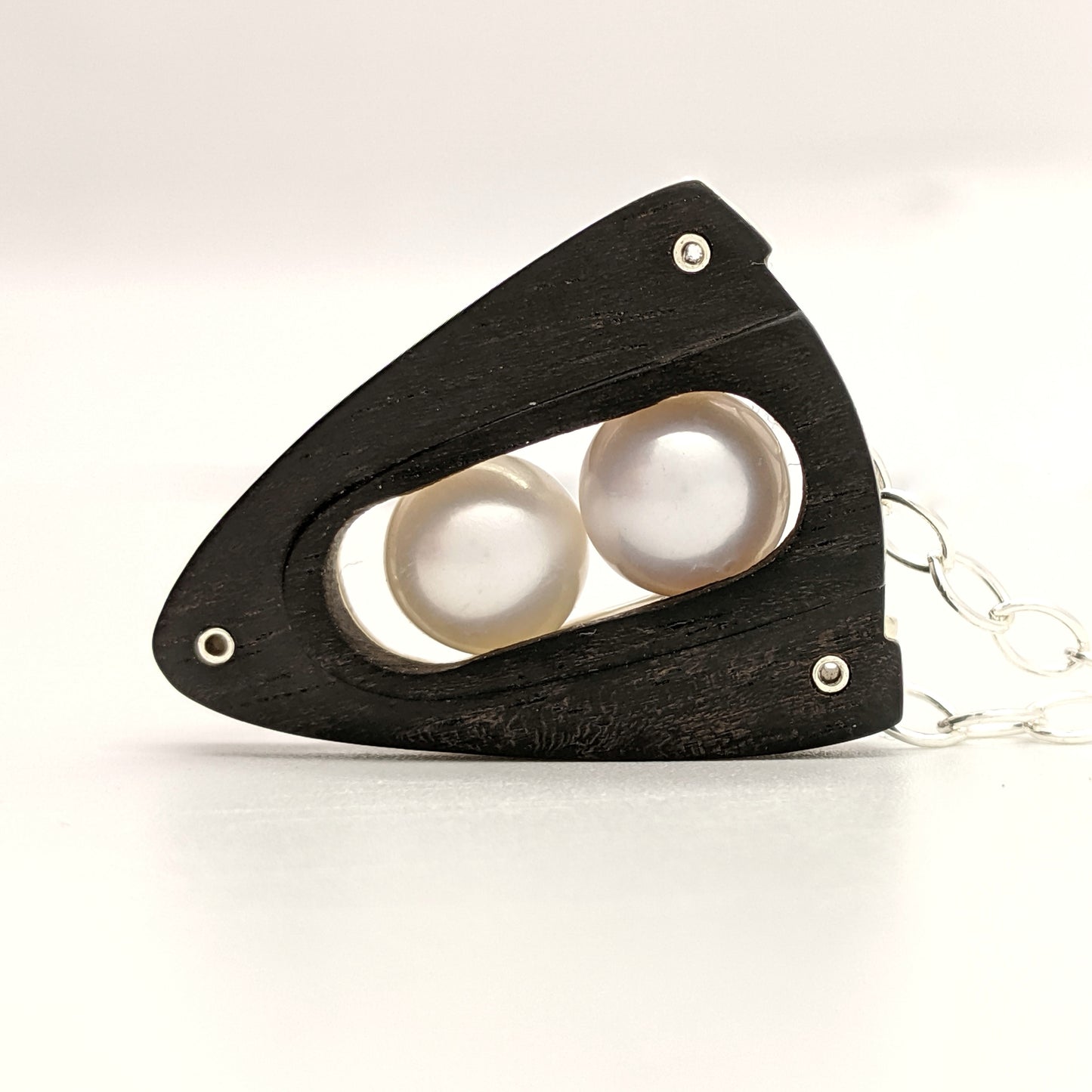 Ebony Embark Necklace  - Pearls