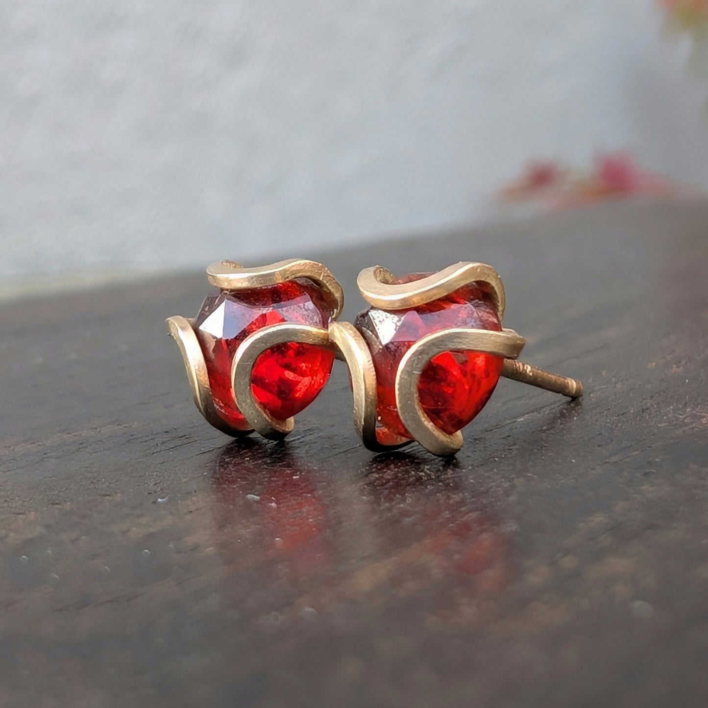 14K Garnet Iris Studs