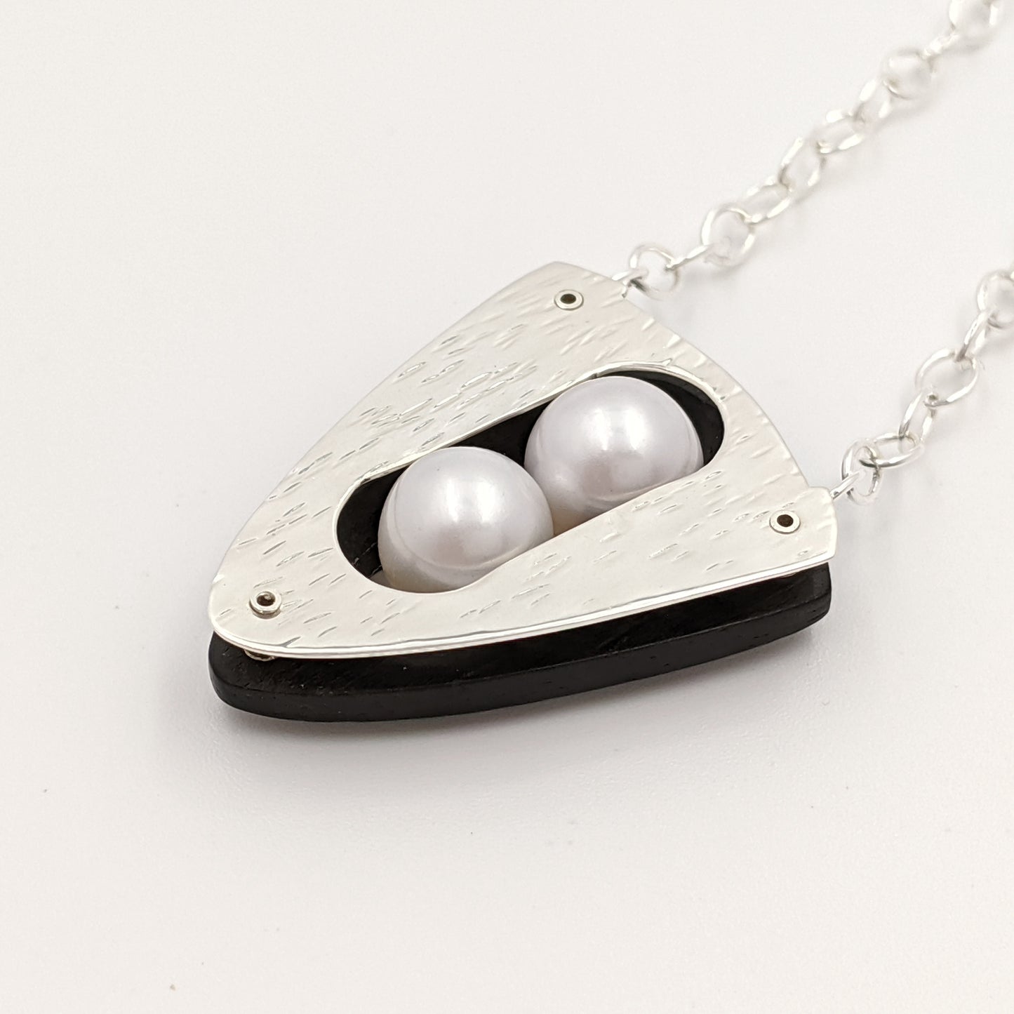 Ebony Embark Necklace  - Pearls